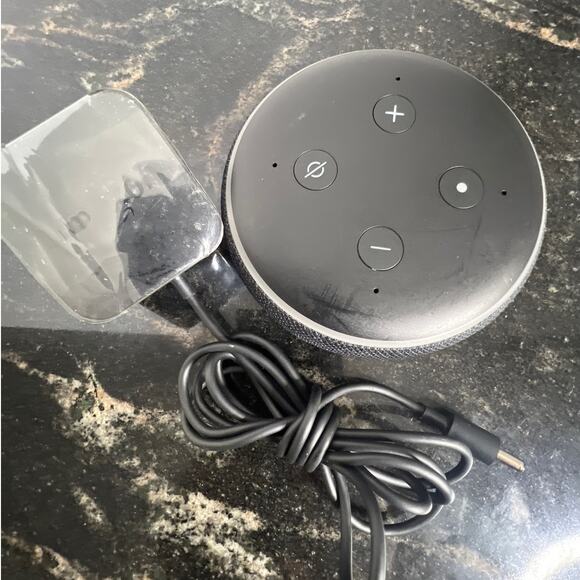 ─୨ৎ─ Echo Dot 3rd Gen, 2018 release (AA-3I) ❌ - Picture 1 of 3
